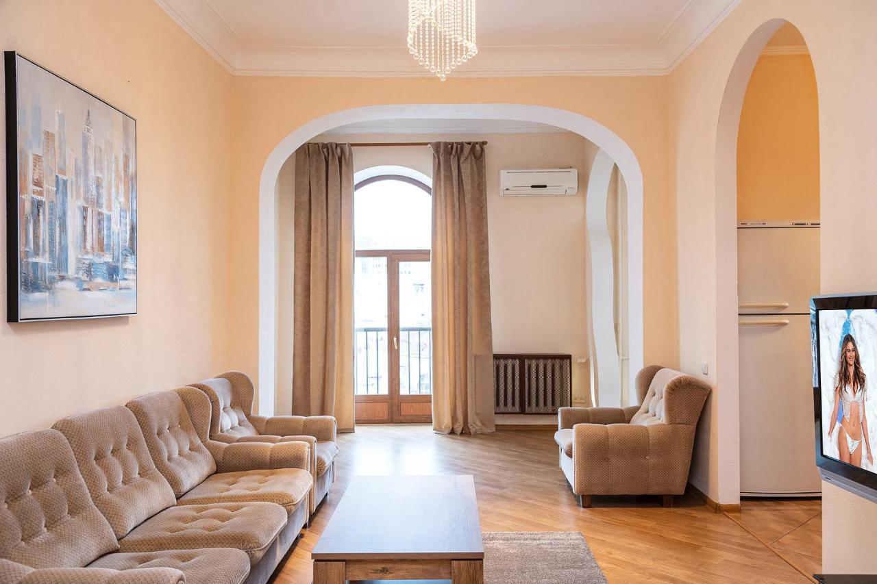 Kiev 24 Apartments Экстерьер фото