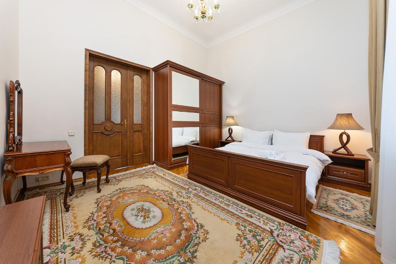 Kiev 24 Apartments Экстерьер фото